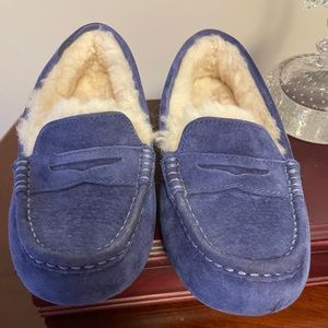 UGG Blue Suede Loafers S 8 EUC